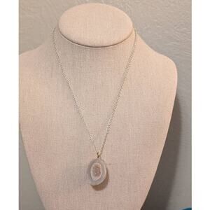 Druzy Quartz Geod Pendant on Silver Tone 18" Chain Necklace